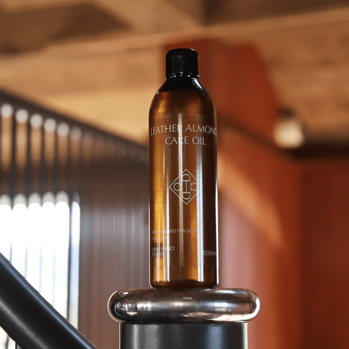 Grooming Deluxe - Leather Almond Care Oil